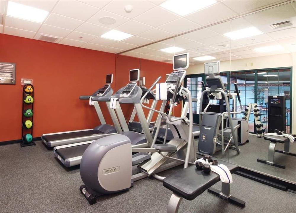 Homewood Suites By Hilton Boston - Пийбоди Съоръжения снимка
