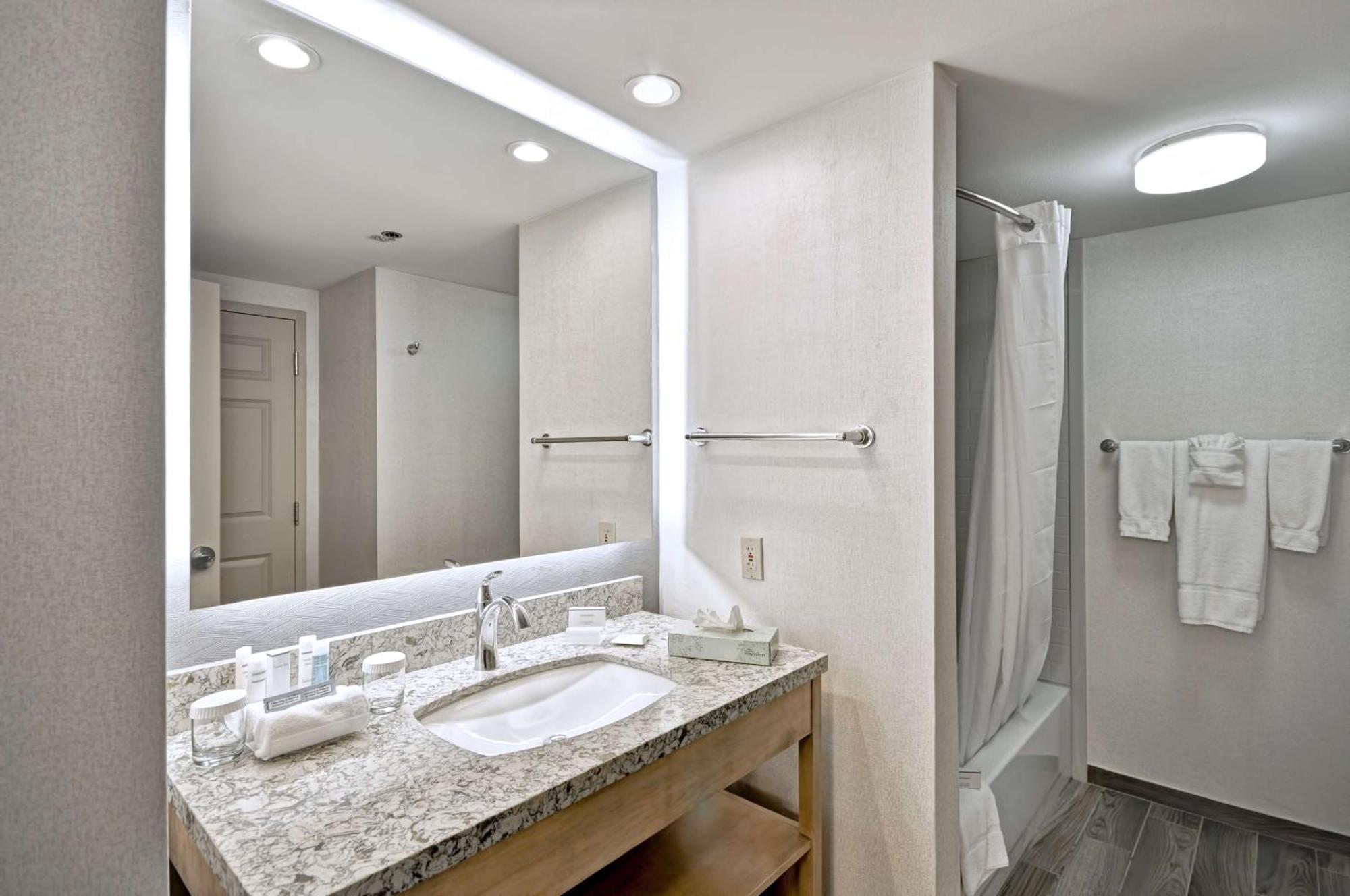 Homewood Suites By Hilton Boston - Пийбоди Екстериор снимка
