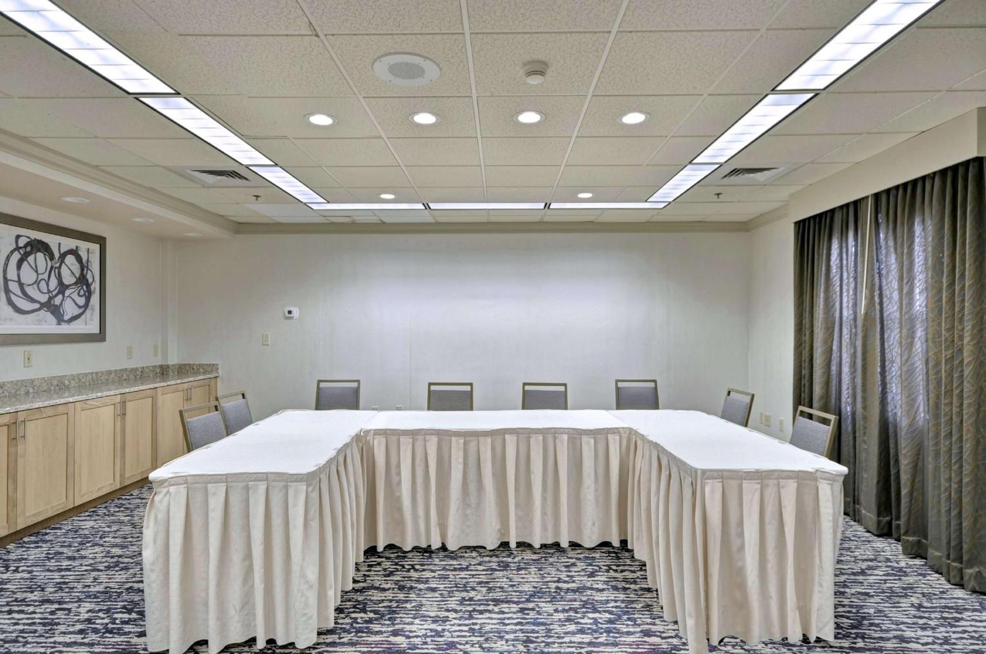 Homewood Suites By Hilton Boston - Пийбоди Екстериор снимка