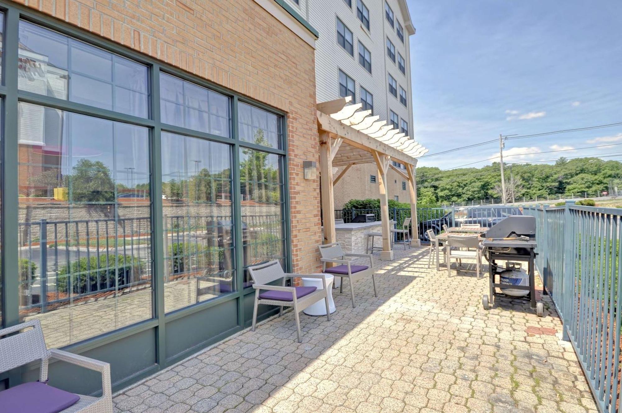 Homewood Suites By Hilton Boston - Пийбоди Екстериор снимка